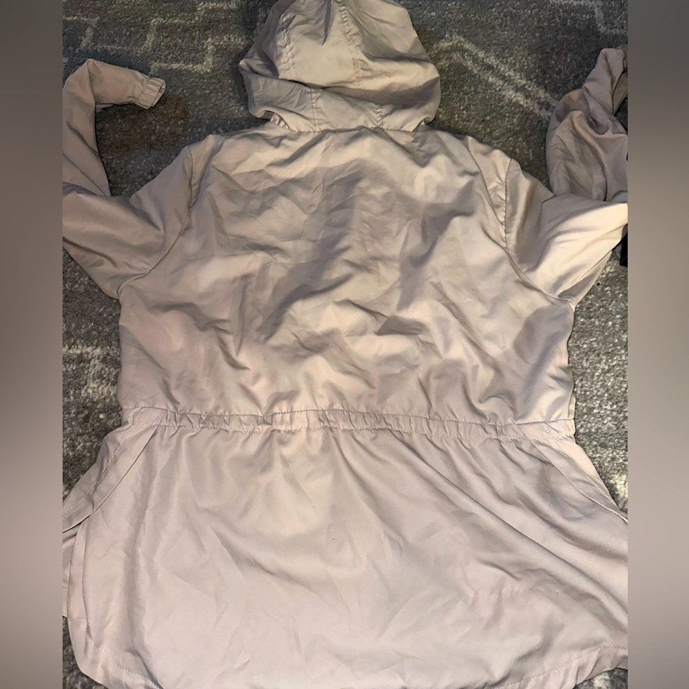 Women’s sz xl AVALANCHE anorak rain jacket in tan